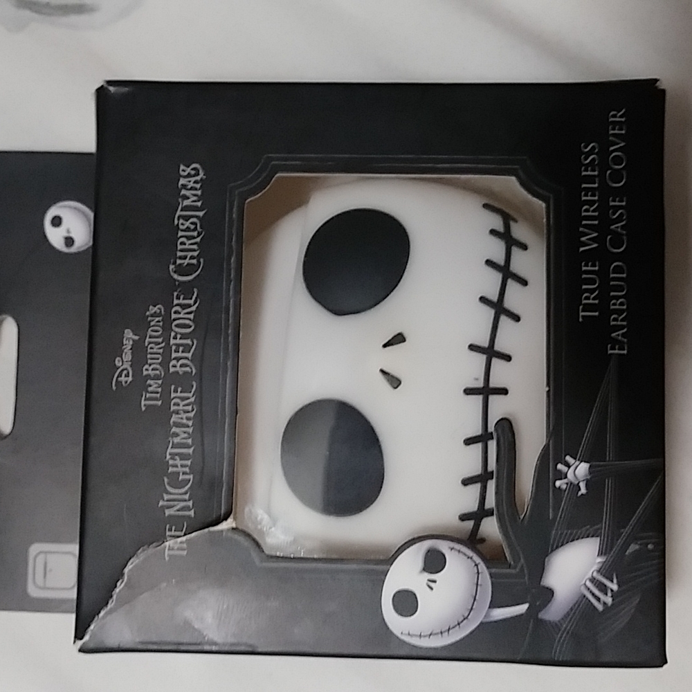 The nightmare before Christmas earned case cover